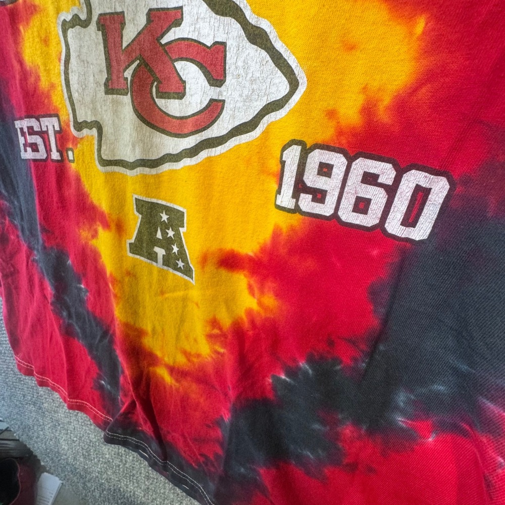 NFL Team Apparel Kansas City Chiefs Tie Dye Graphic T-Shirt Mens 2XL Red Yellow - Picture 2 of 5